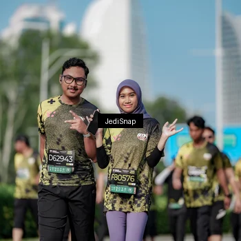 Runner Photo 6876007