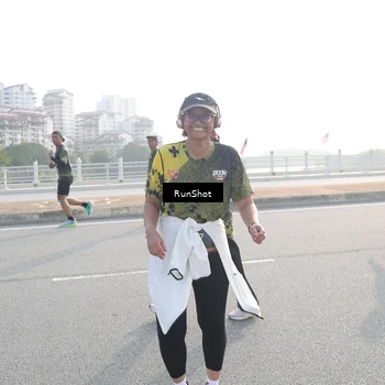 Runner Photo 6876022