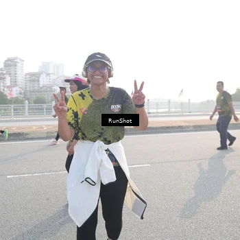 Runner Photo 6876031
