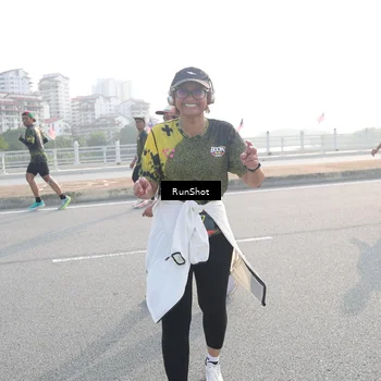 Runner Photo 6876034