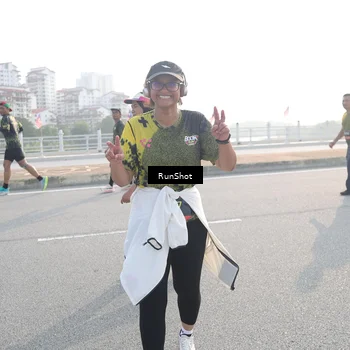 Runner Photo 6876062