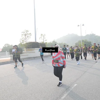 Runner Photo 6876087