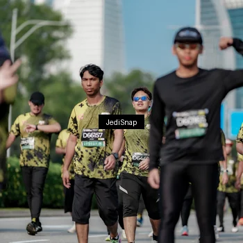Runner Photo 6876091