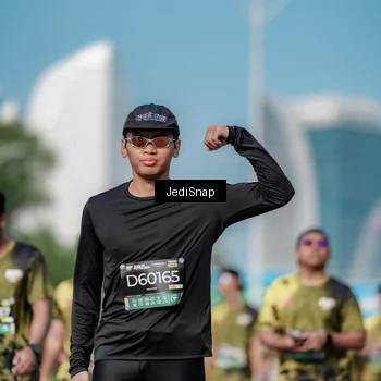 Runner Photo 6876120
