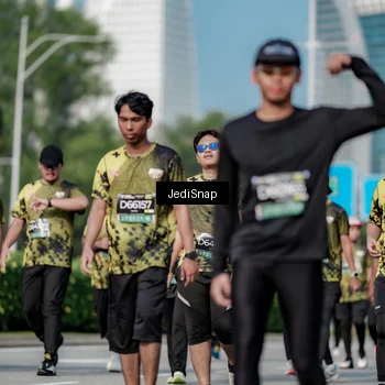 Runner Photo 6876131