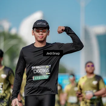 Runner Photo 6876192