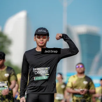 Runner Photo 6876200