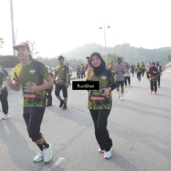 Runner Photo 6876251