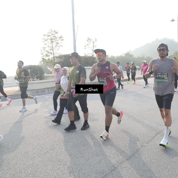 Runner Photo 6876316