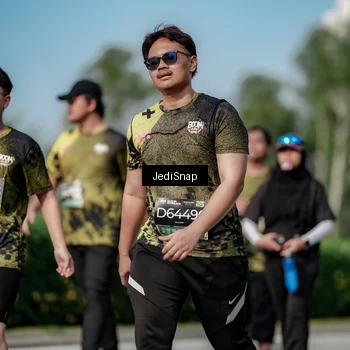 Runner Photo 6876359