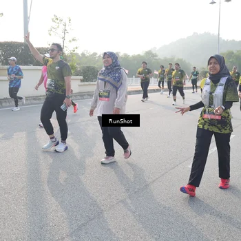 Runner Photo 6876430
