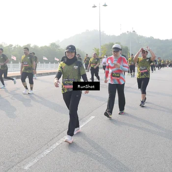 Runner Photo 6876523