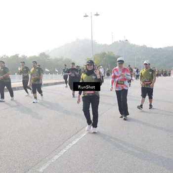 Runner Photo 6876531