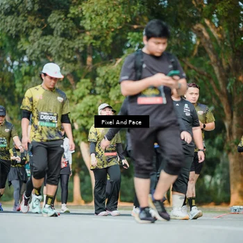 Runner Photo 6876579