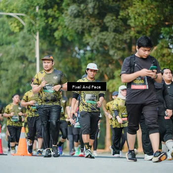 Runner Photo 6876596