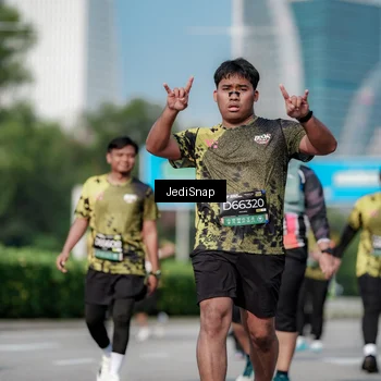 Runner Photo 6876613