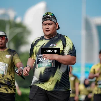 Runner Photo 6876614