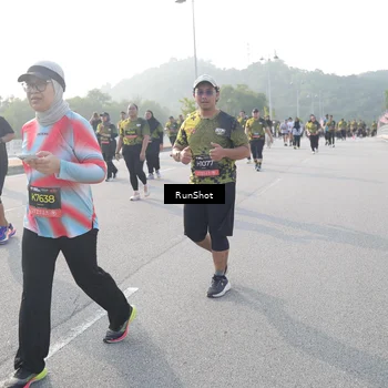 Runner Photo 6876622