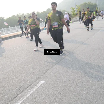 Runner Photo 6876660