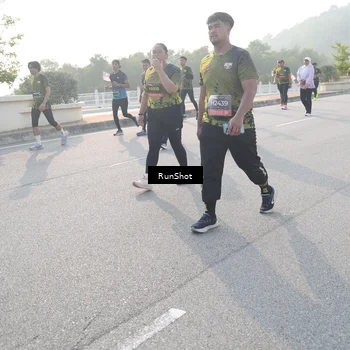 Runner Photo 6876672