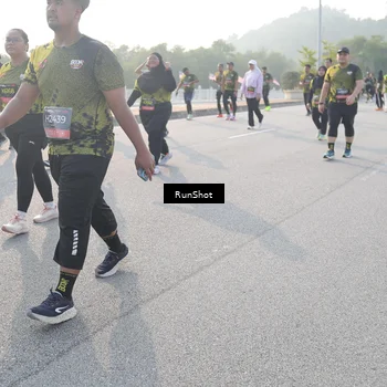 Runner Photo 6876691