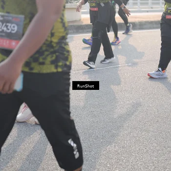 Runner Photo 6876711