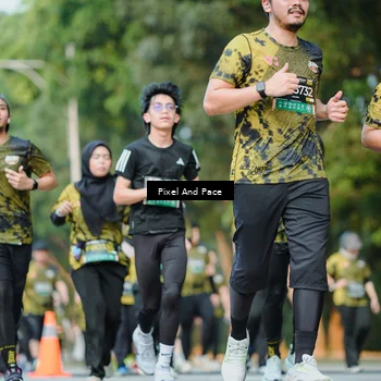 Runner Photo 6876740
