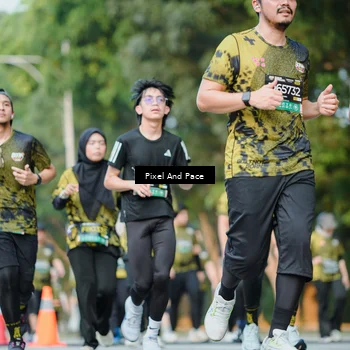 Runner Photo 6876742