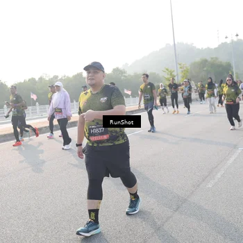 Runner Photo 6876744