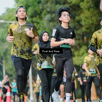 Runner Photo 6876751