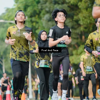 Runner Photo 6876752