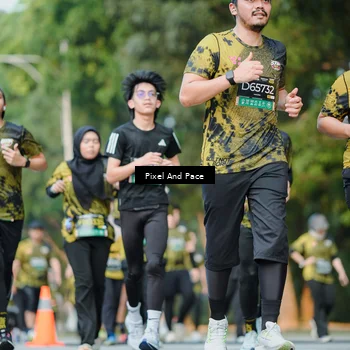 Runner Photo 6876753