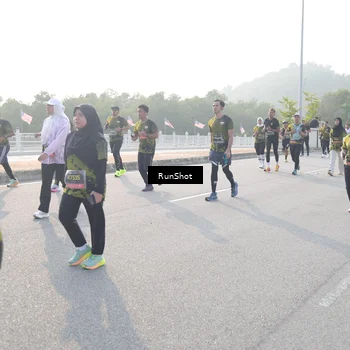 Runner Photo 6876766