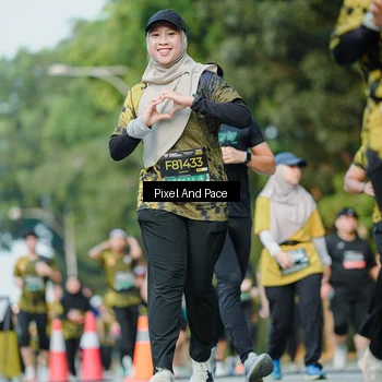 Runner Photo 6876782