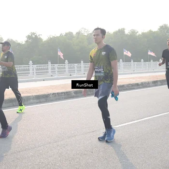 Runner Photo 6876784