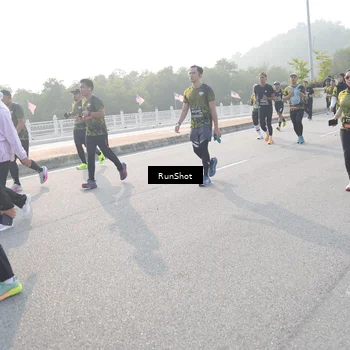 Runner Photo 6876785