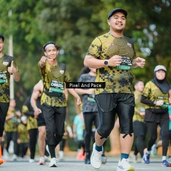 Runner Photo 6876791
