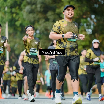 Runner Photo 6876793