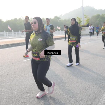 Runner Photo 6876828