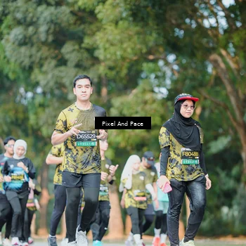 Runner Photo 6876847