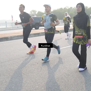 Runner Photo 6876854