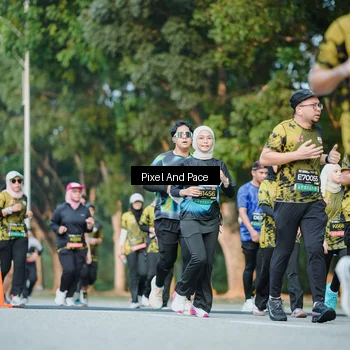 Runner Photo 6876867