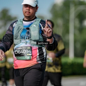Runner Photo 6876885