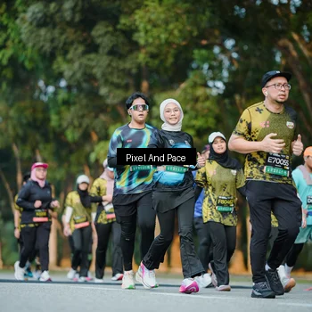 Runner Photo 6876895