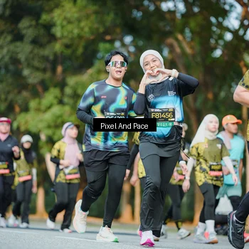 Runner Photo 6876899