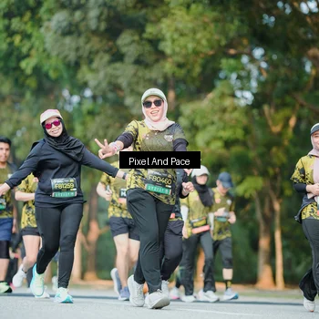 Runner Photo 6876917