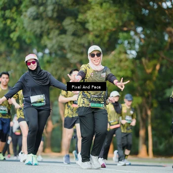 Runner Photo 6876936