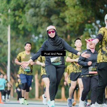 Runner Photo 6876940