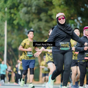 Runner Photo 6876951