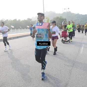 Runner Photo 6876961